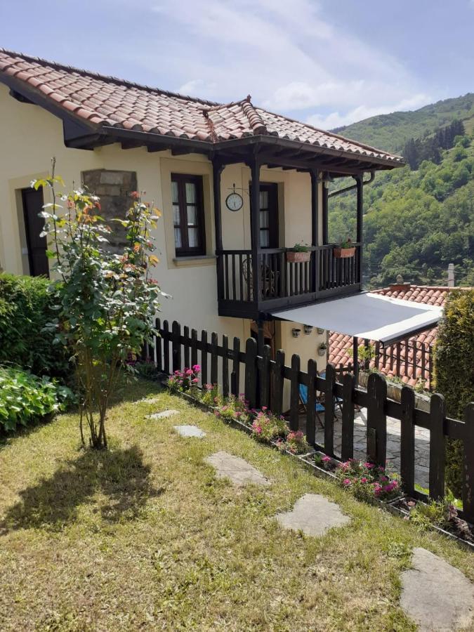 Вилла La Casina De Santulaya Кангас-дель-Нарсеа Экстерьер фото